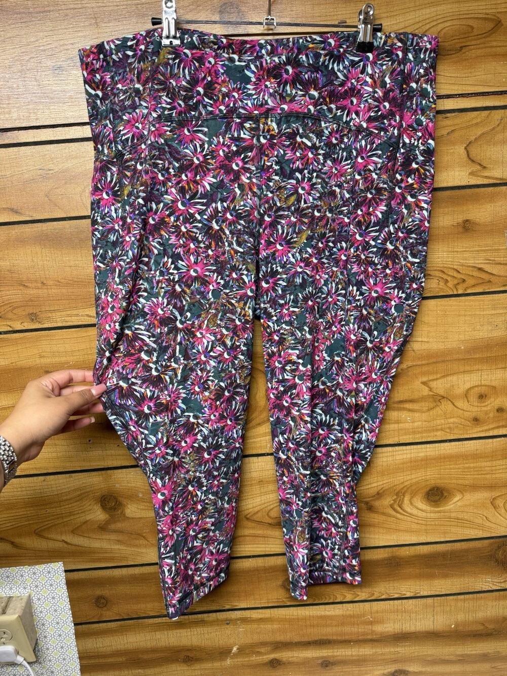 Lululemon Swift Speed HR Crop 21 Luxtreme Size 18 Womens Leggings Pockets
